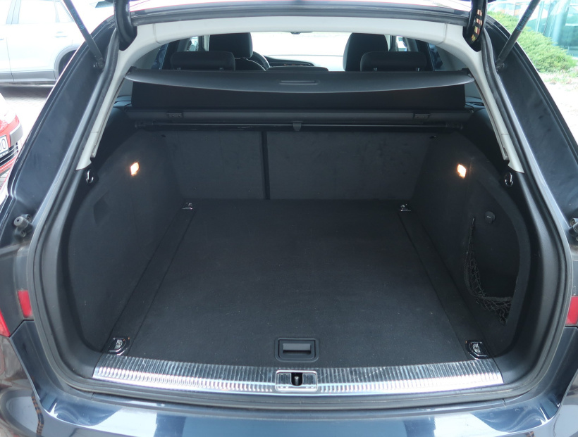 Audi A4, 2013