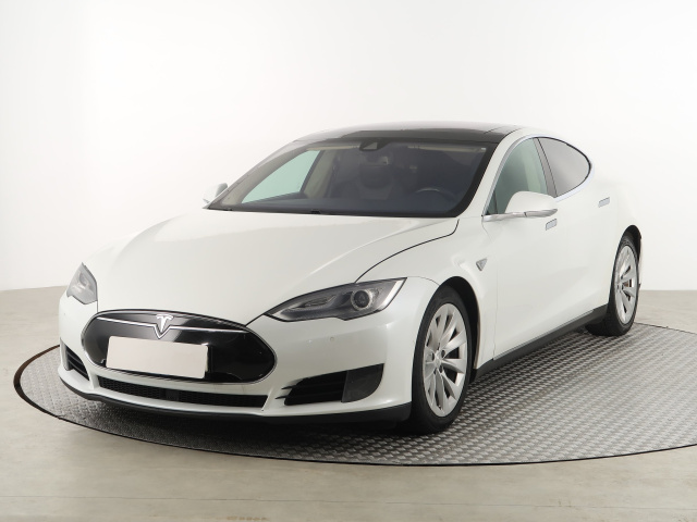 Tesla Model S 85D