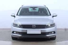 Volkswagen Passat - 2016