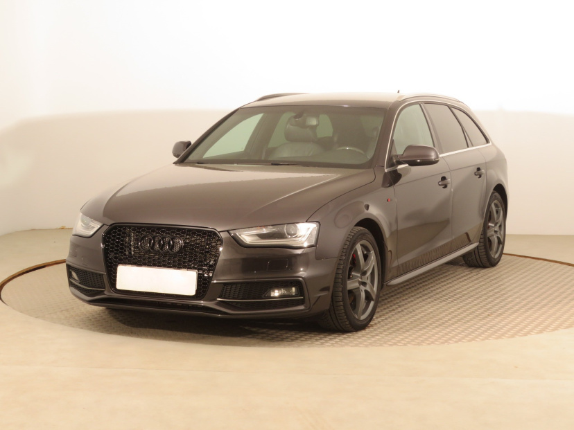Audi A4, 2013