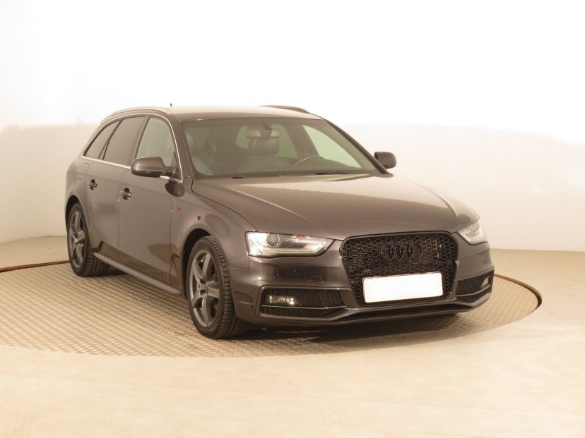 Audi A4, 2013