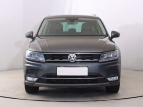 Volkswagen Tiguan - 2016