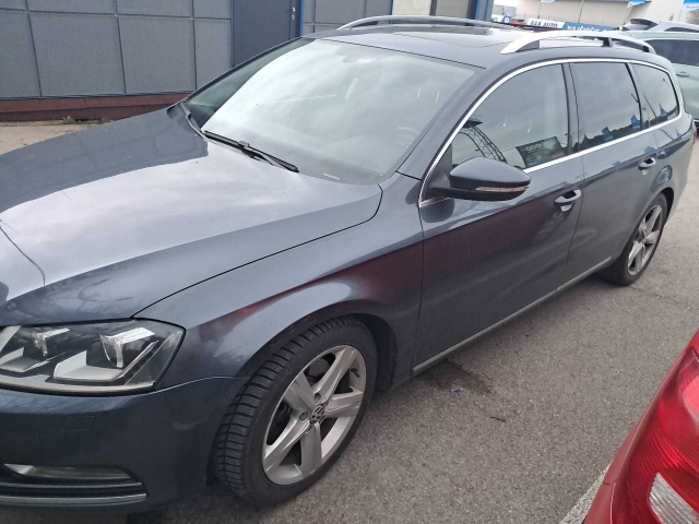 Volkswagen Passat 2011