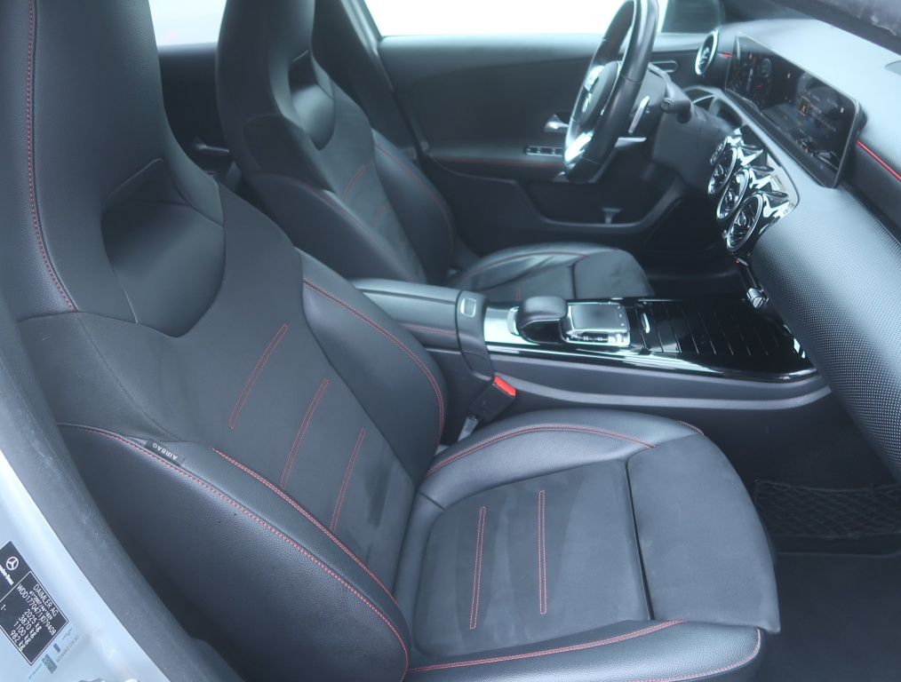 Mercedes-Benz A