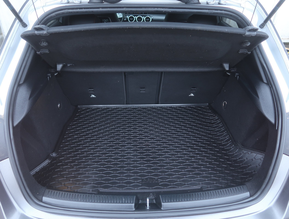 Mercedes-Benz A