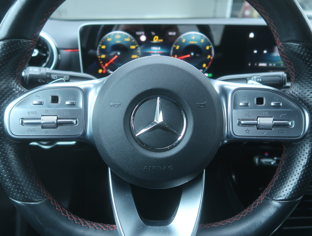 Mercedes-Benz A