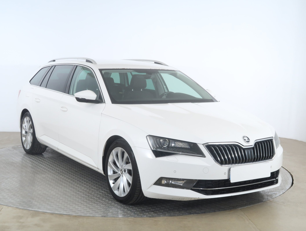 Škoda Superb, 2016