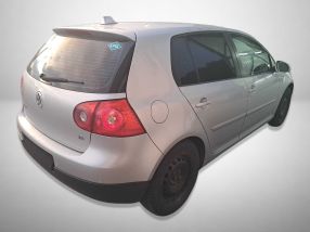 Volkswagen Golf - 2005