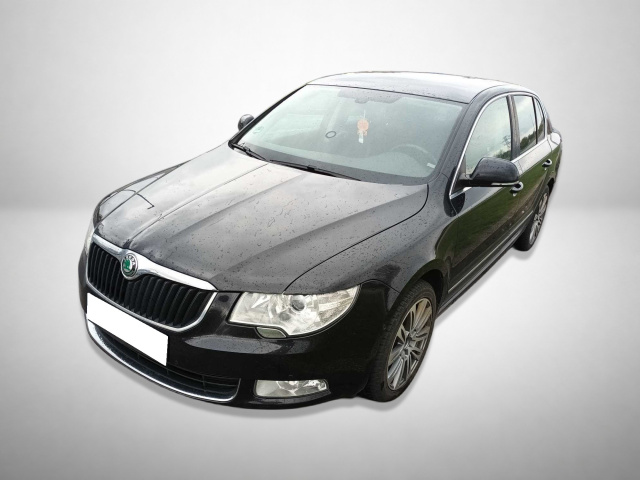 Škoda Superb 2012