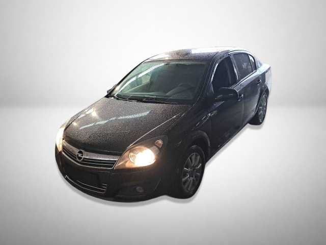 Opel Astra 2011