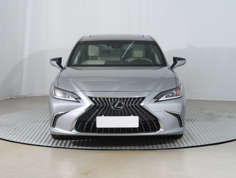 Lexus ES, 2023