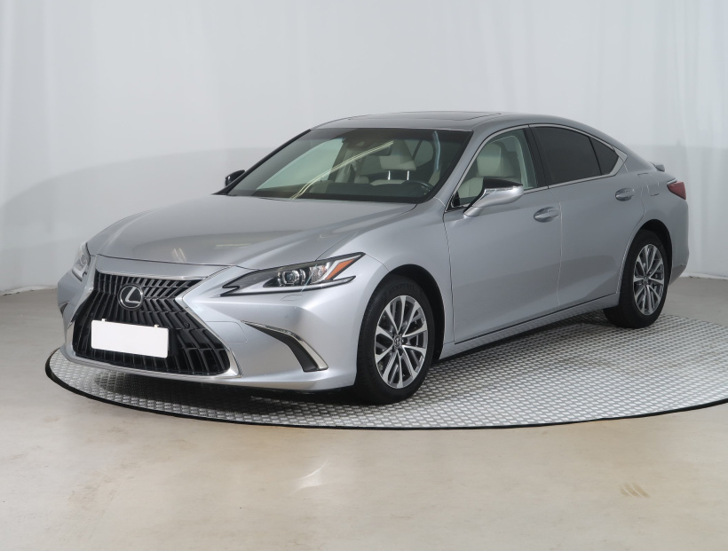 Lexus ES, 2023