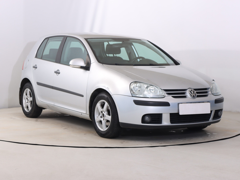Volkswagen Golf, 2004