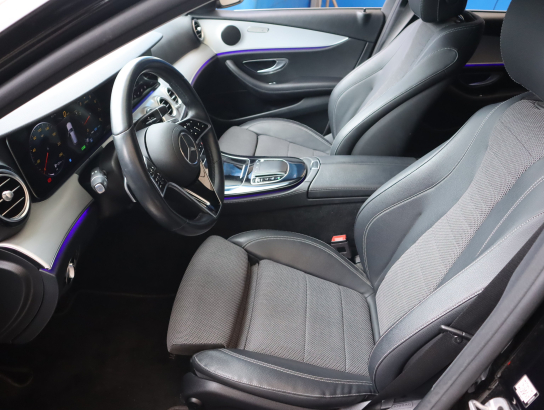 Mercedes-Benz E 200 4MATIC
