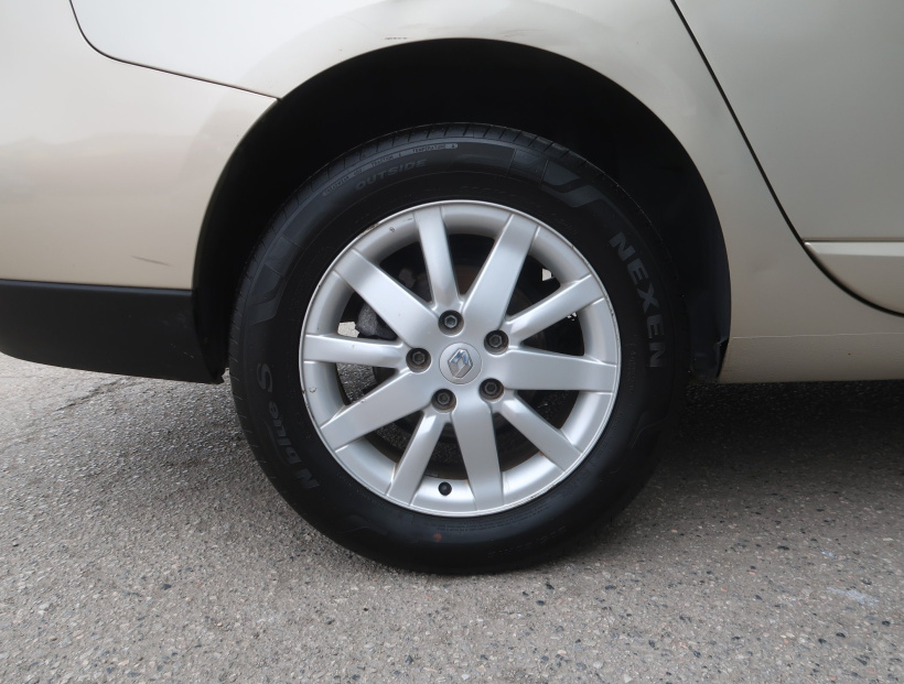Renault Fluence, 2010
