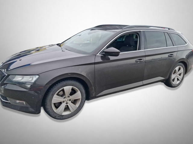Škoda Superb 2016