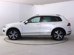 Volkswagen Touareg - 2013