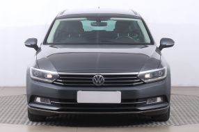 Volkswagen Passat - 2015