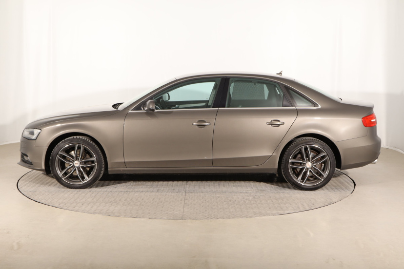 Audi A4, 2014