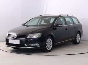 Volkswagen Passat - 2011