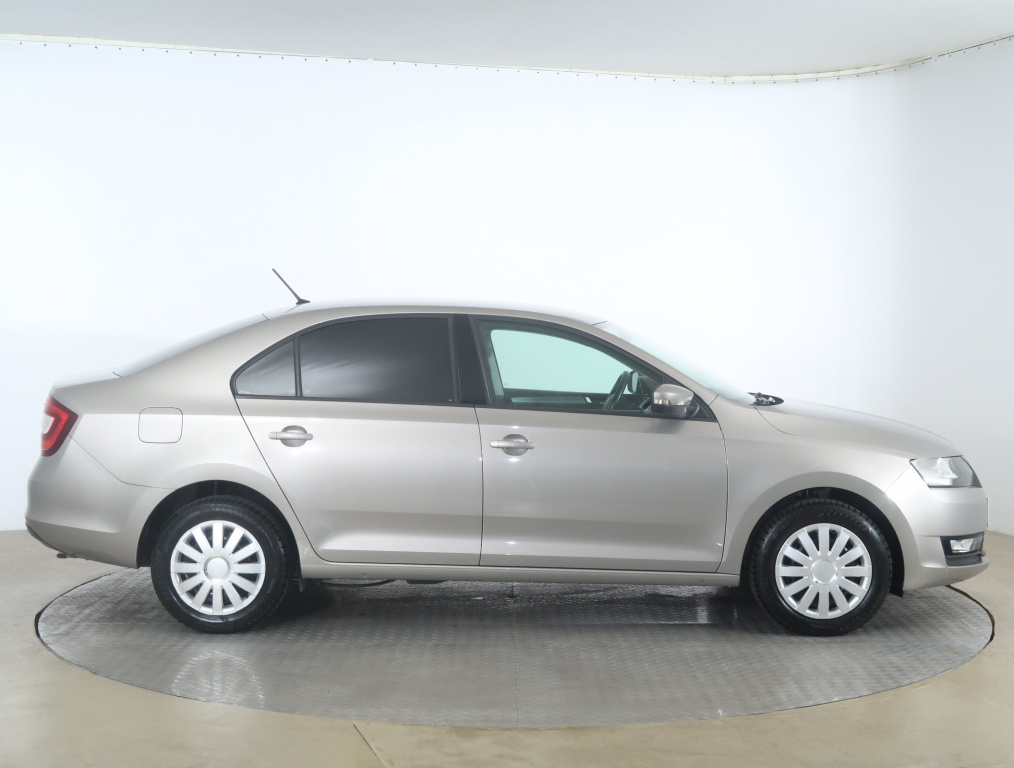 Škoda Rapid