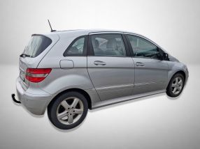 Mercedes-Benz B - 2010