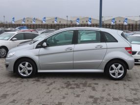 Mercedes-Benz B - 2010