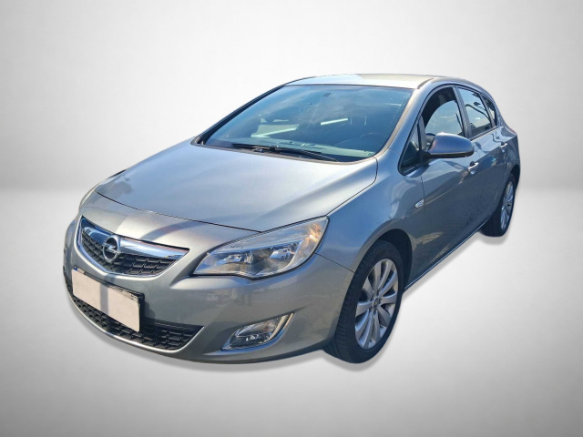 Opel Astra 2013