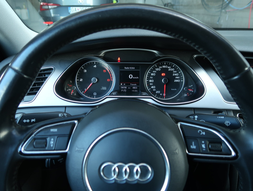 Audi A4, 2013