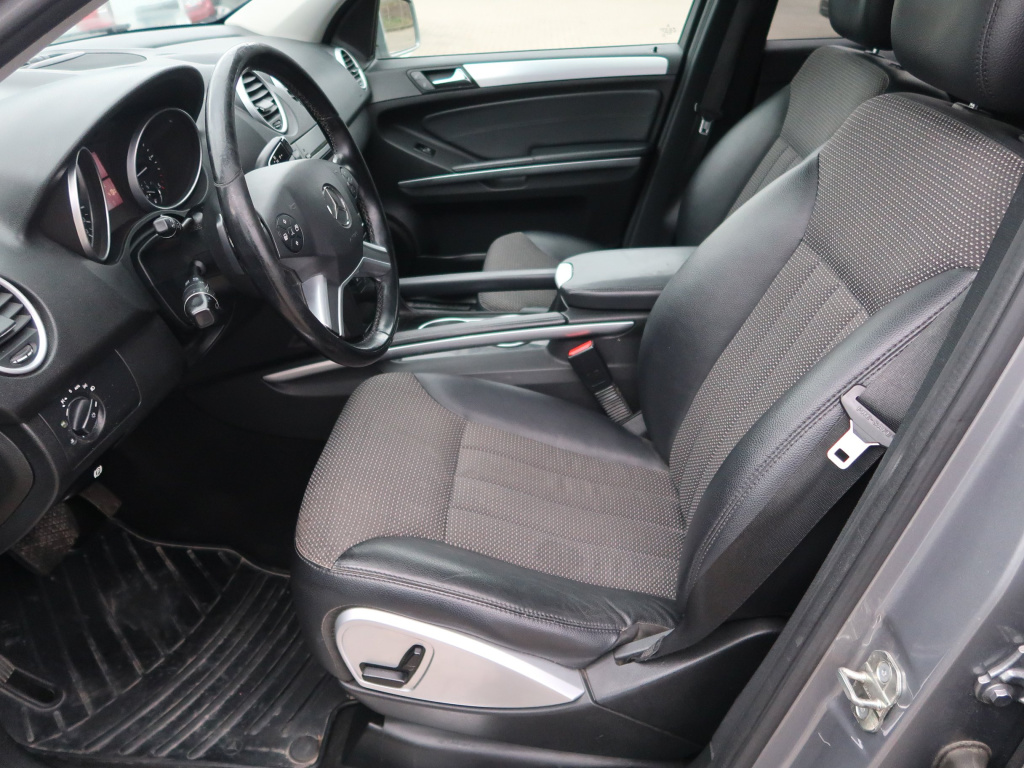 Mercedes-Benz ML