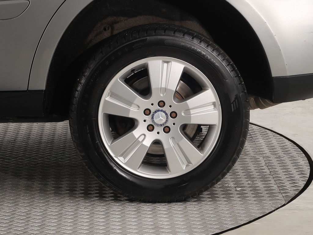 Mercedes-Benz ML