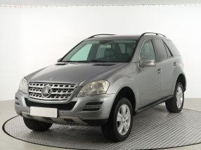 Mercedes-Benz ML - 2011