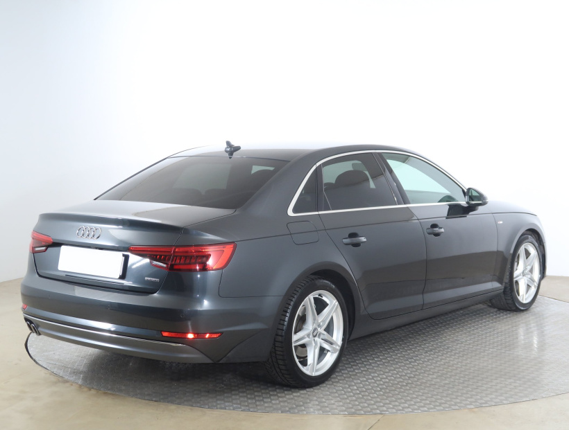 Audi A4, 2016