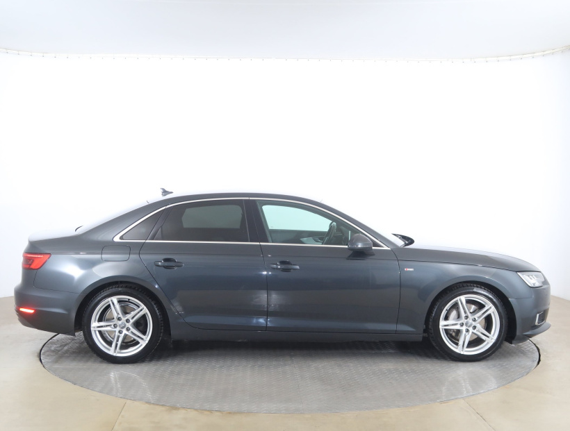 Audi A4, 2016