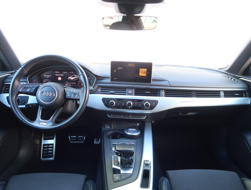 Audi A4, 2016