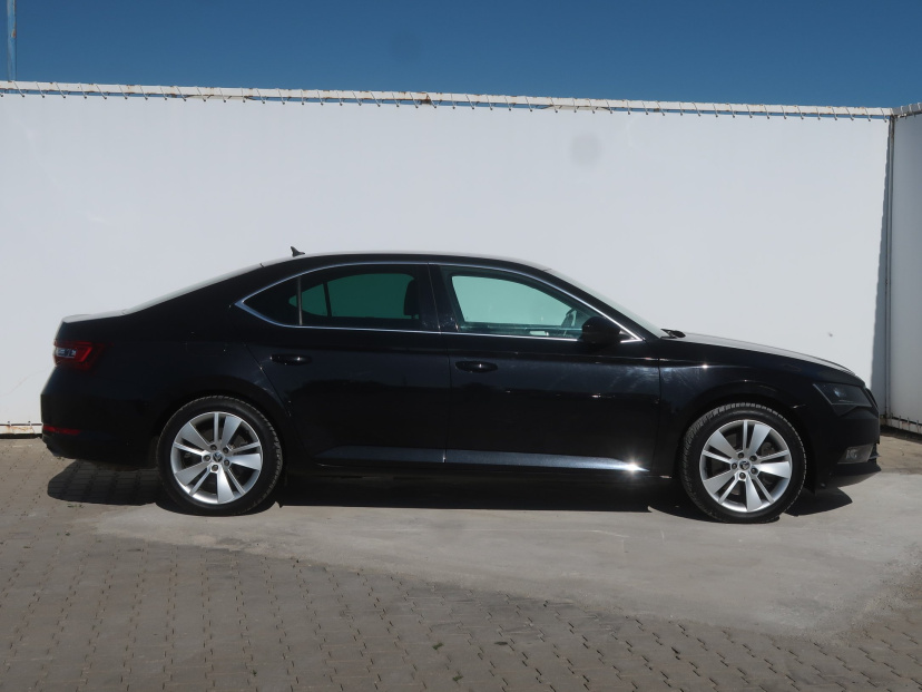 Škoda Superb, 2019