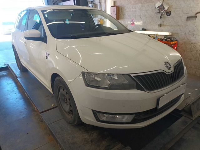 Škoda Rapid Spaceback 2014