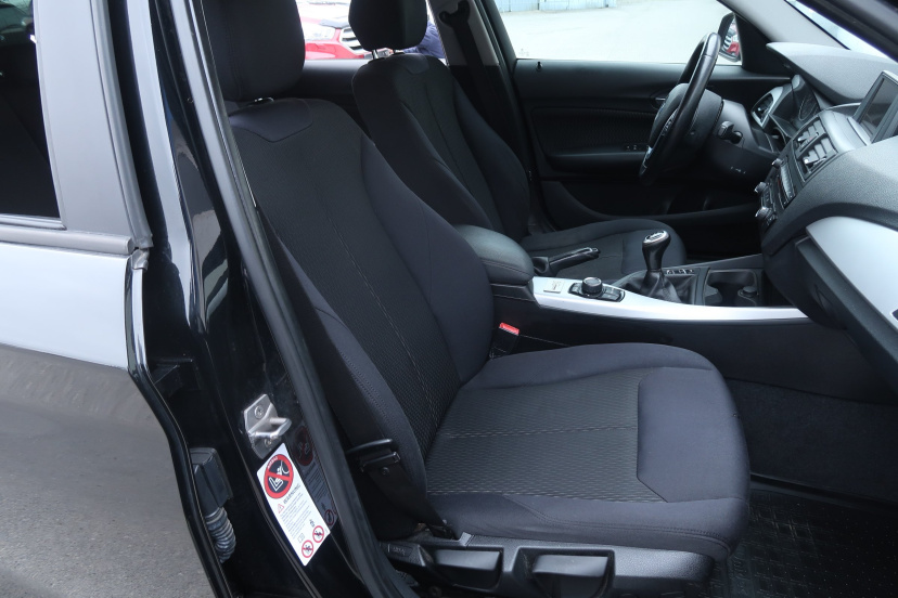 BMW 1, 2012
