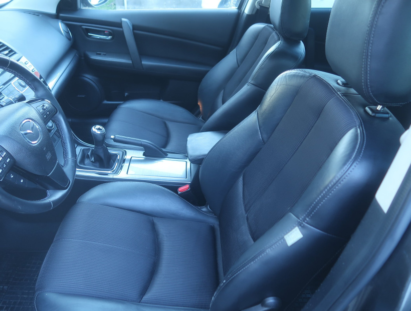 Mazda 6, 2010