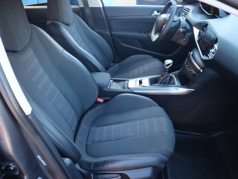 Peugeot 308, 2017