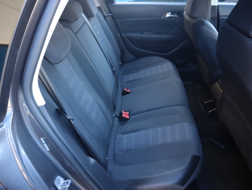 Peugeot 308, 2017