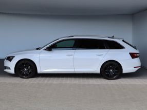 Škoda Superb - 2017