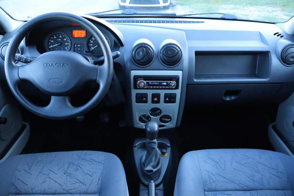 Dacia Logan