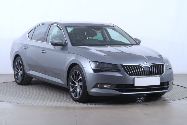 Škoda Superb 2015