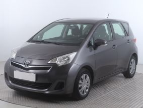 Toyota Verso-S - 2011