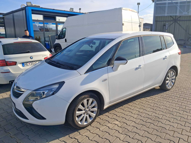 Opel Zafira Tourer 2015