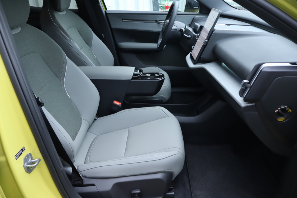 Volvo EX30