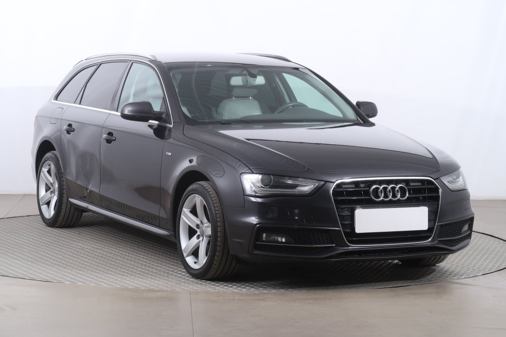 Audi A4, 2015