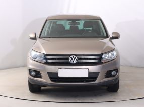 Volkswagen Tiguan - 2012