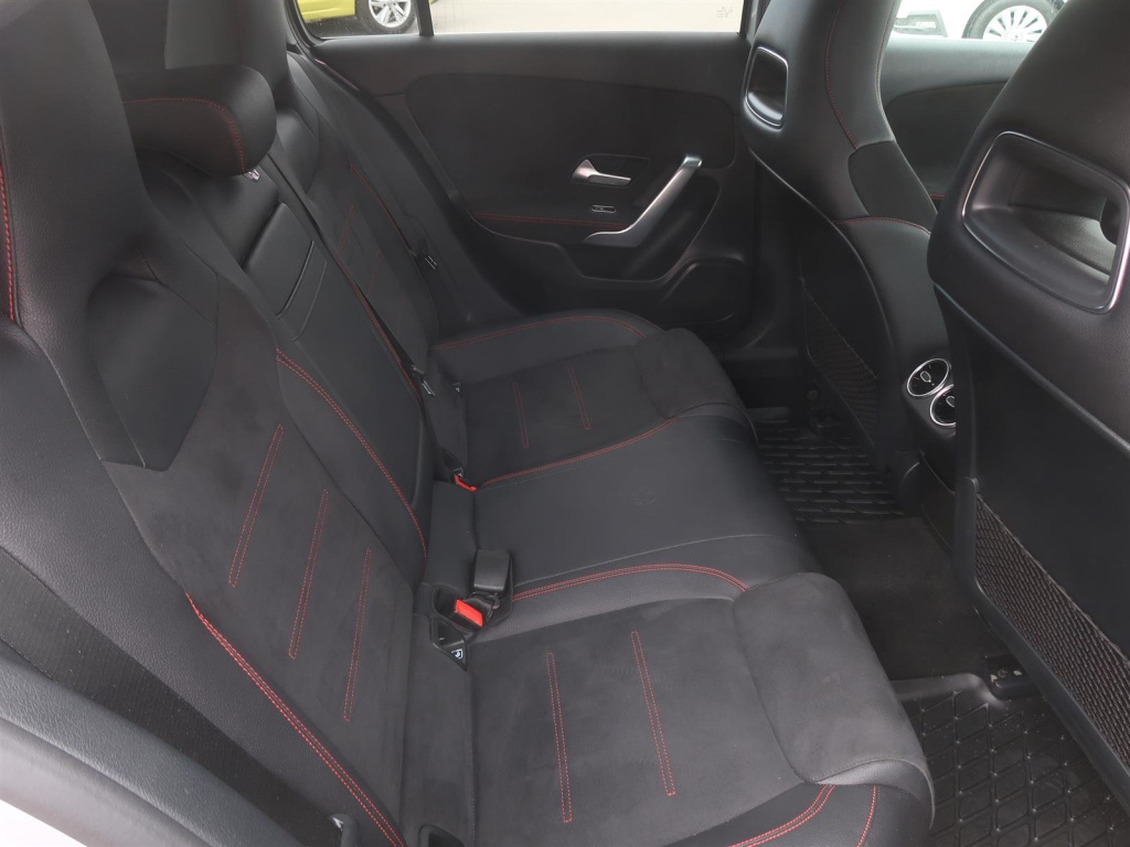 Mercedes-Benz A